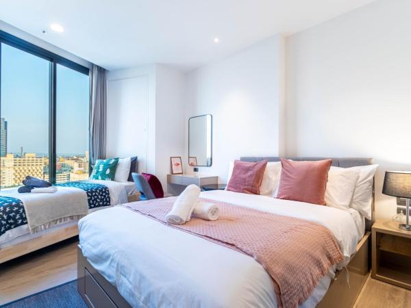 Edge Central Pattaya Branded Beach Suite : photo 4 de la chambre suite supérieure - vue sur mer