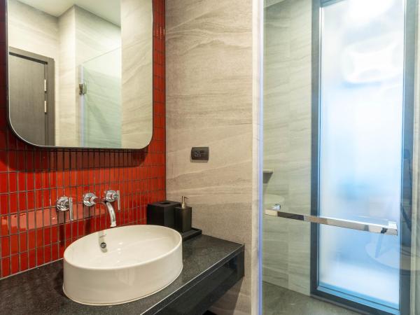 Edge Central Pattaya Branded Beach Suite : photo 3 de la chambre suite supérieure - vue sur mer