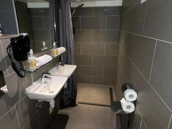 Hotel Old Quarter : photo 5 de la chambre chambre familiale