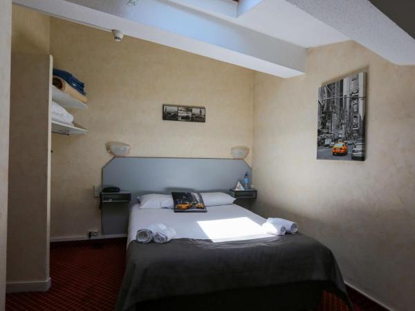 Brit Hotel Bleu Nuit : photo 1 de la chambre chambre double