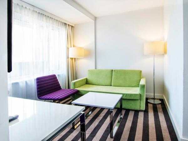 METROPOL Hotel Katowice : photo 3 de la chambre chambre double affaires avec accès à la salle de sport