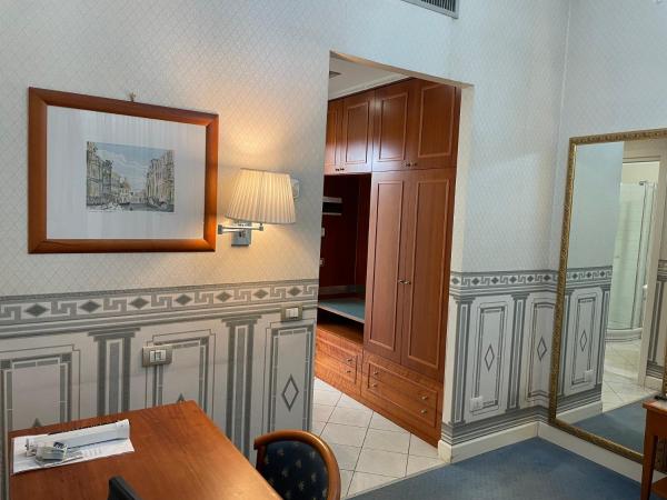 City Hall : photo 3 de la chambre chambre simple - vue sur jardin