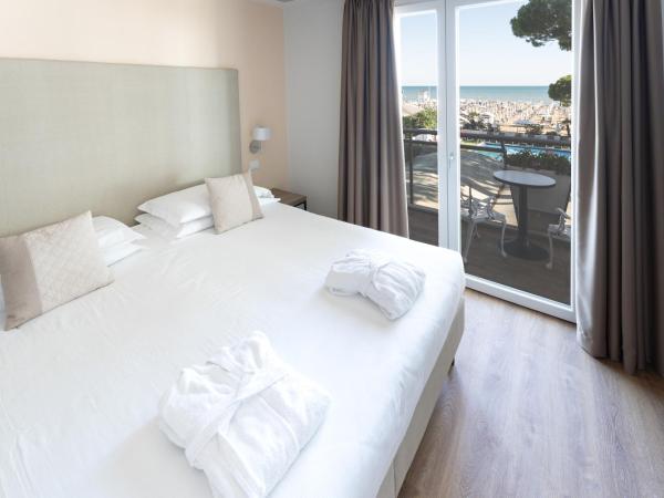 Hotel Excelsior : photo 3 de la chambre suite junior - vue sur mer