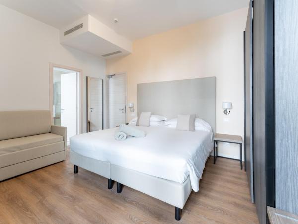 Hotel Excelsior : photo 2 de la chambre chambre triple supérieure