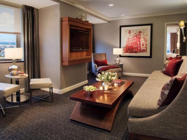 Hilton Chicago : photo 3 de la chambre suite de luxe 2 chambres