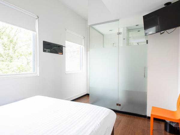 easyHotel Amsterdam City Centre South : photo 4 de la chambre chambre double supérieure