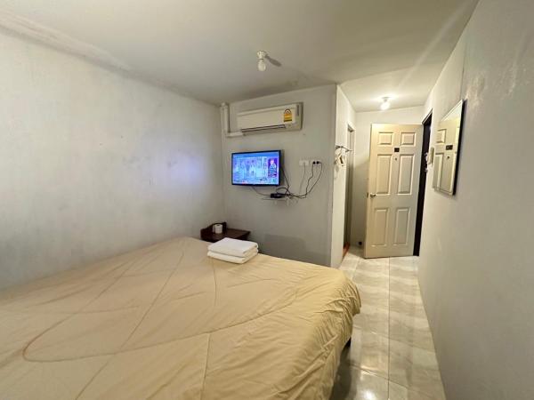 OYO 75472 GOTUM Hostel 2 & Money Exchange : photo 6 de la chambre chambre double standard