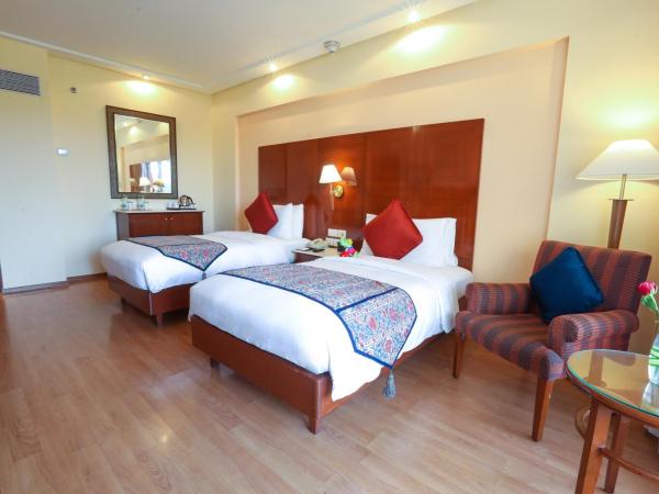 The Lalit Mumbai-Airport : photo 1 de la chambre lalit deluxe room, king/ twin bed with bathtub