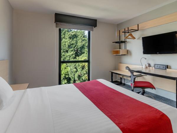 City Express by Marriott Oaxaca : photo 2 de la chambre chambre lit queen-size