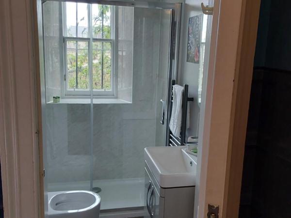 East Claremont Guest House : photo 4 de la chambre chambre double ou lits jumeaux supérieure