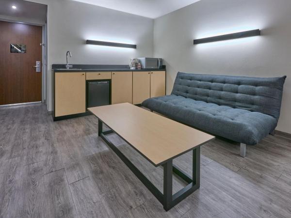 City Express Plus by Marriott Ciudad de México Periférico Sur Tlalpan : photo 7 de la chambre chambre lit queen-size supérieure avec canapé-lit