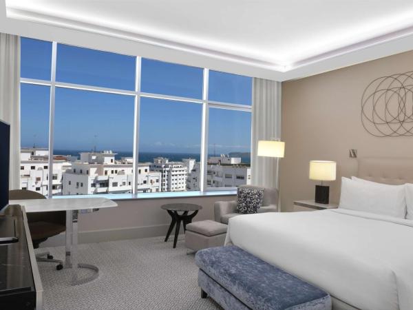 Hilton Tanger City Center : photo 3 de la chambre chambre lit king-size exécutive