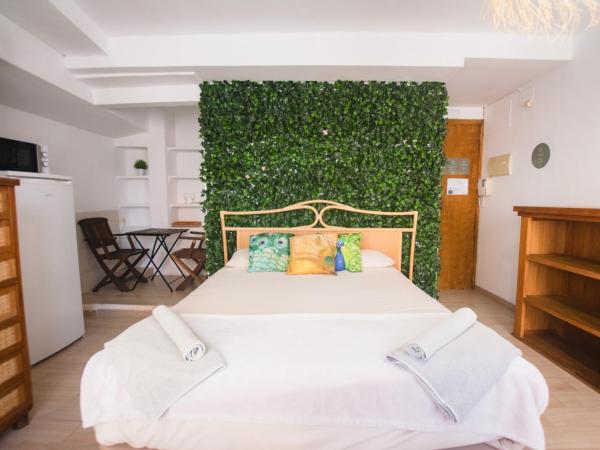 Banana Beach Patacona Rooms : photo 2 de la chambre chambre deluxe