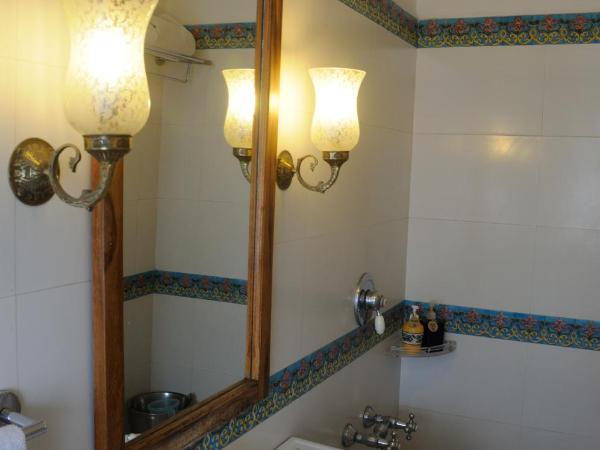 Hotel Arya Niwas : photo 7 de la chambre chambre double ou lits jumeaux premium