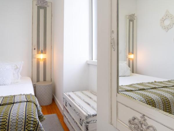 CoimbraAmeias : photo 9 de la chambre chambre double ou lits jumeaux