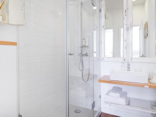 CoimbraAmeias : photo 6 de la chambre chambre double ou lits jumeaux