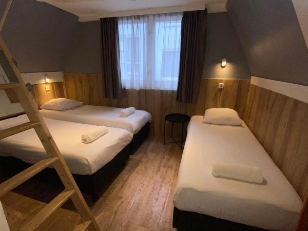 Hotel Old Quarter : photo 9 de la chambre chambre quadruple