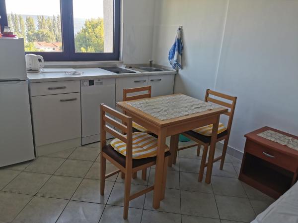 Apartments Galic Omis : photo 3 de la chambre studio - vue sur mer