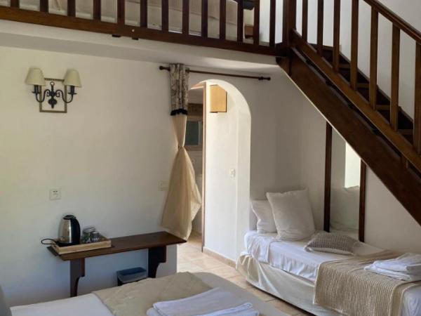 Hôtel du Pont Blanc : photo 5 de la chambre chambre signature - gîte de gardian