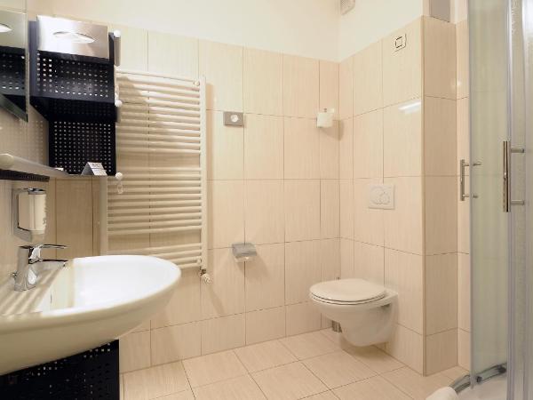 Best Western Airport Hotel Stella : photo 4 de la chambre chambre lits jumeaux confort