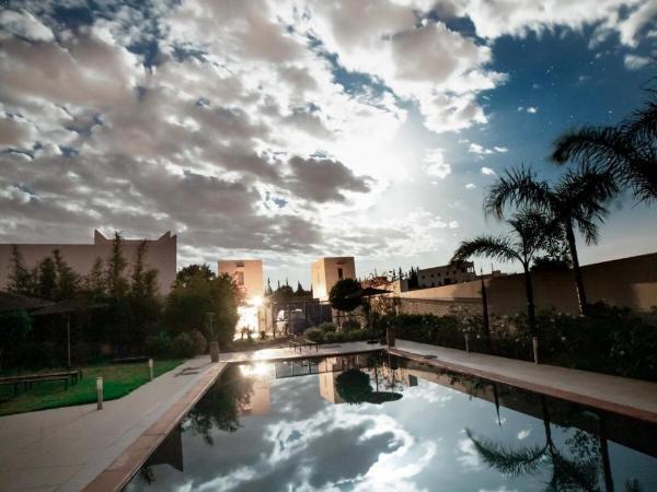 Smala architect's house : photo 1 de la chambre villa avec piscine privée