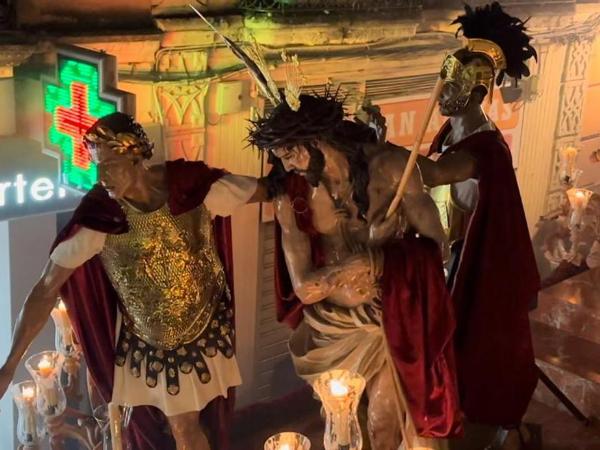 Hotel Gran Plaza : photo 1 de la chambre chambre double supérieure avec lit d'appoint