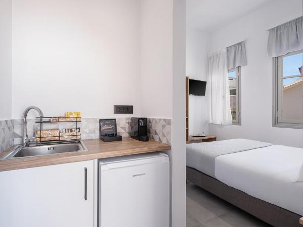 Porto Vecchio : photo 6 de la chambre studio avec baignoire spa