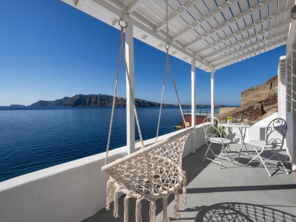 Lava Stone : photo 1 de la chambre honeymoon suite private balcony sea view