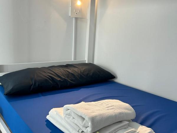 Albergue SCQ : photo 10 de la chambre lit dans dortoir mixte de 8 lits