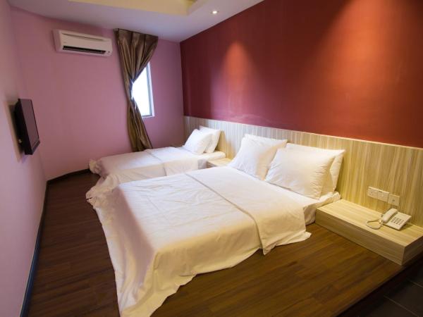 JS Hotel : photo 1 de la chambre chambre familiale supérieure