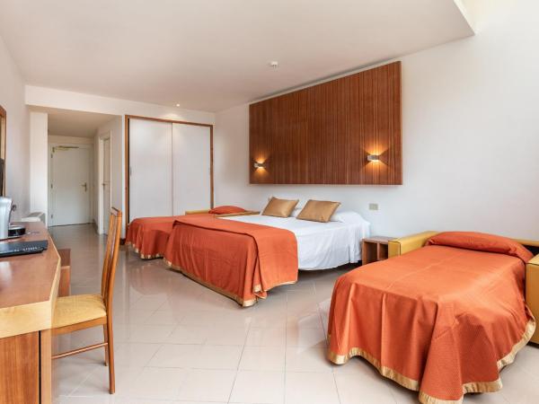 Hotel Minerva : photo 5 de la chambre chambre quadruple supérieure - vue sur ville