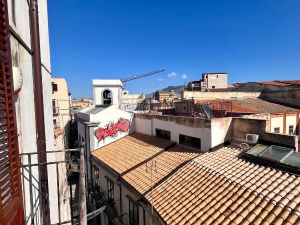Cathedral City Center Palermo 3 : photo 3 de la chambre grande chambre double