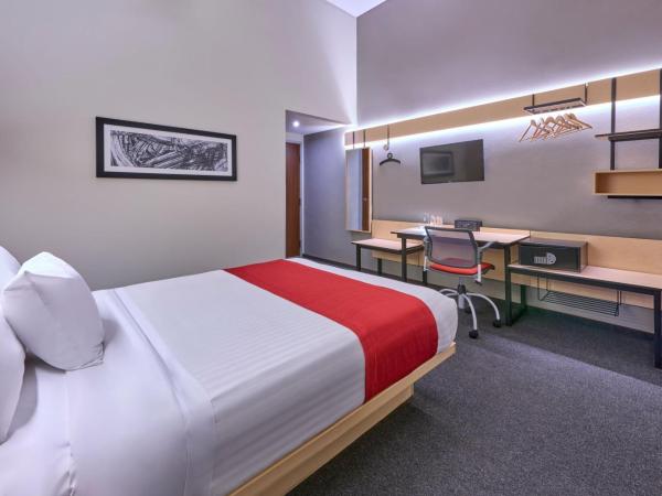 City Express Plus by Marriott Ciudad de México Patio Universidad : photo 6 de la chambre chambre lit queen-size