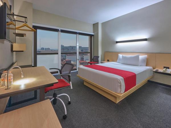 City Express Plus by Marriott Ciudad de México Patio Universidad : photo 1 de la chambre chambre lit queen-size