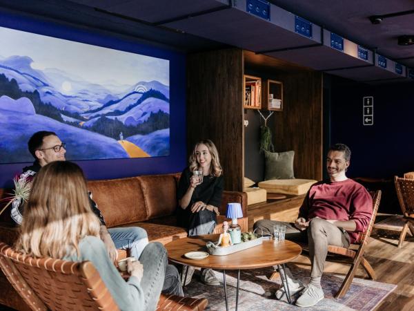 Capsule Hotel - Chapter Lucerne : photo 8 de la chambre capsule Étage supérieur - réservé aux femmes