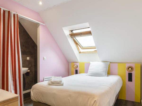 DEMAIN Hôtel & Conciergerie : photo 1 de la chambre petite chambre simple