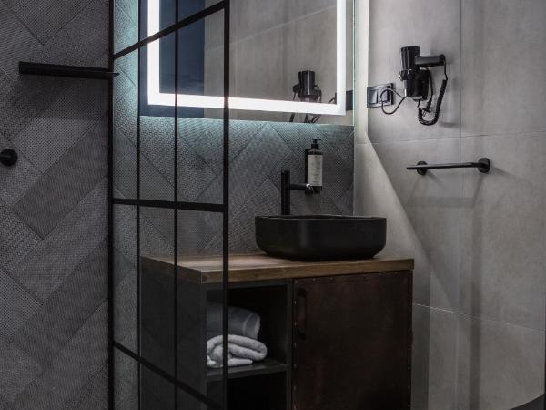 Hotel M23 Mariacka Katowice Centrum : photo 9 de la chambre chambre double supérieure