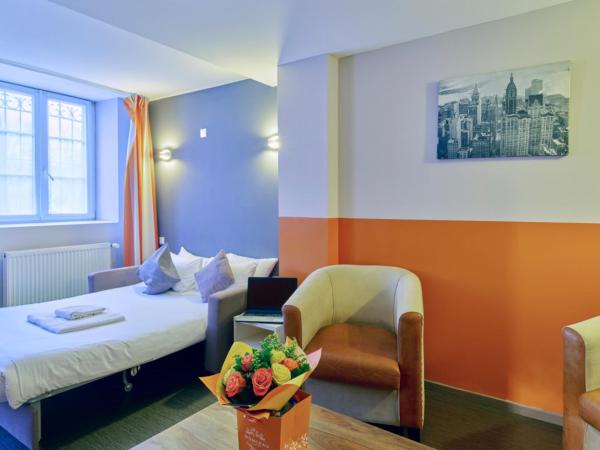 Adonis Hotel Strasbourg : photo 4 de la chambre chambre familiale