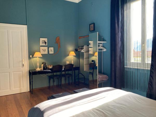 Villa Art'è : photo 4 de la chambre chambre double - vue sur jardin