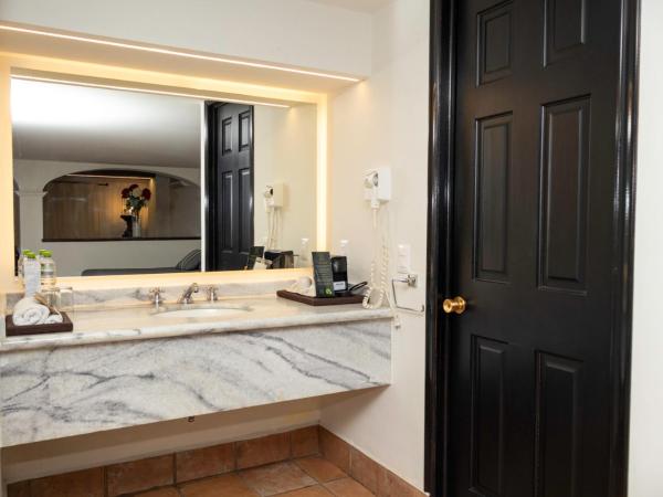 Hotel Boutique Naura Centro : photo 3 de la chambre suite familiale