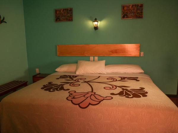 Hotel Las Golondrinas : photo 2 de la chambre chambre triple supérieure