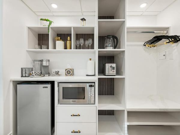 Elegant & Luxury 2 Bed Suite Close to Convention Centre : photo 8 de la chambre appartement deluxe