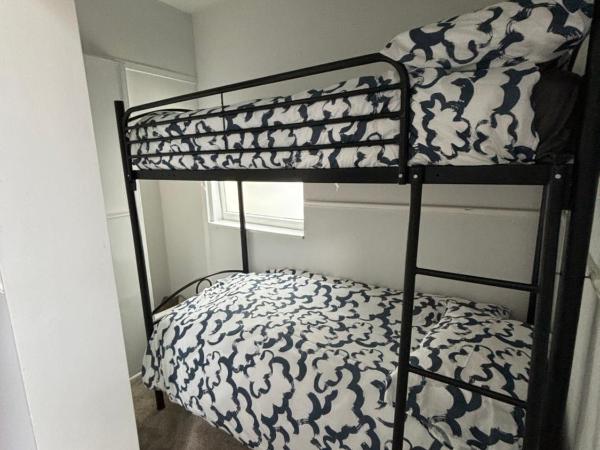 Worldwide Backpackers : photo 1 de la chambre lit dans dortoir pour femmes de 6 lits