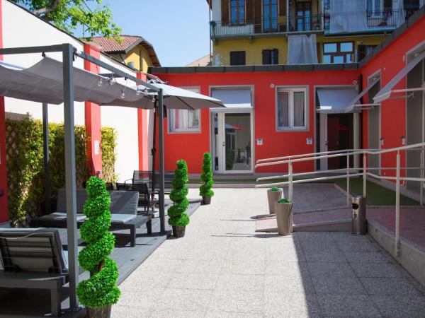 Guest House Turin Metro Young : photo 6 de la chambre chambre double avec salle de bains commune