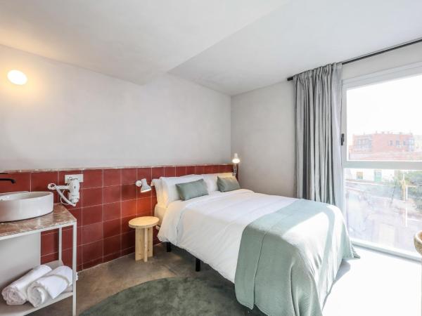 Madrid Live Coworking - SELF SERVICE - : photo 10 de la chambre chambre double - vue sur piscine