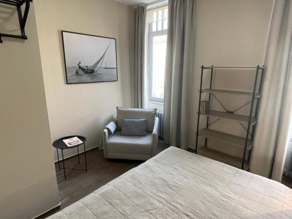 KEDVES VENDÉGHÁZ : photo 4 de la chambre chambre triple avec salle de bains