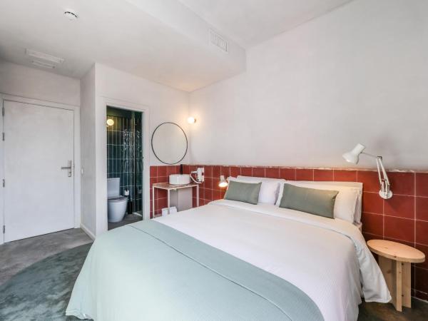 Madrid Live Coworking - SELF SERVICE - : photo 6 de la chambre chambre double - vue sur piscine