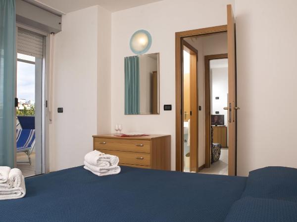 Residence Villa Azzurra : photo 6 de la chambre appartement supérieur 1 chambre avec terrasse