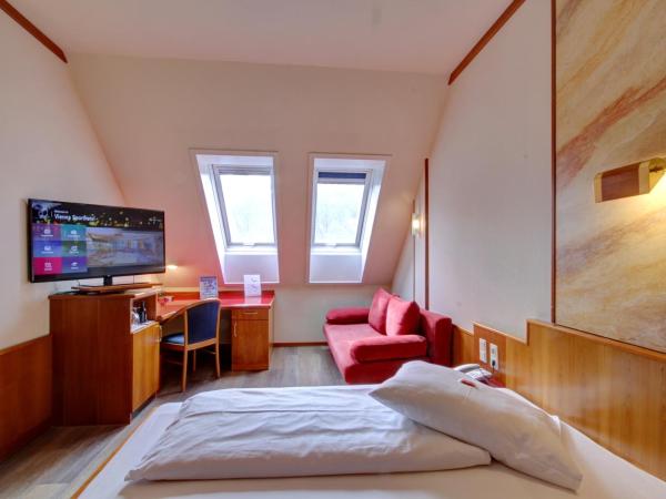 Vienna Sporthotel : photo 4 de la chambre chambre triple confort