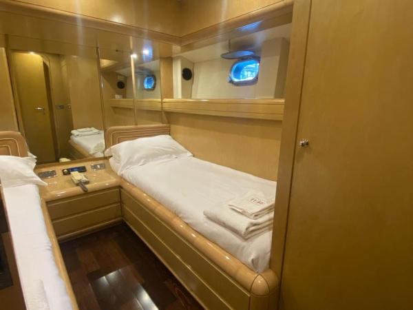 BB Boat Lady A : photo 1 de la chambre chambre lits jumeaux